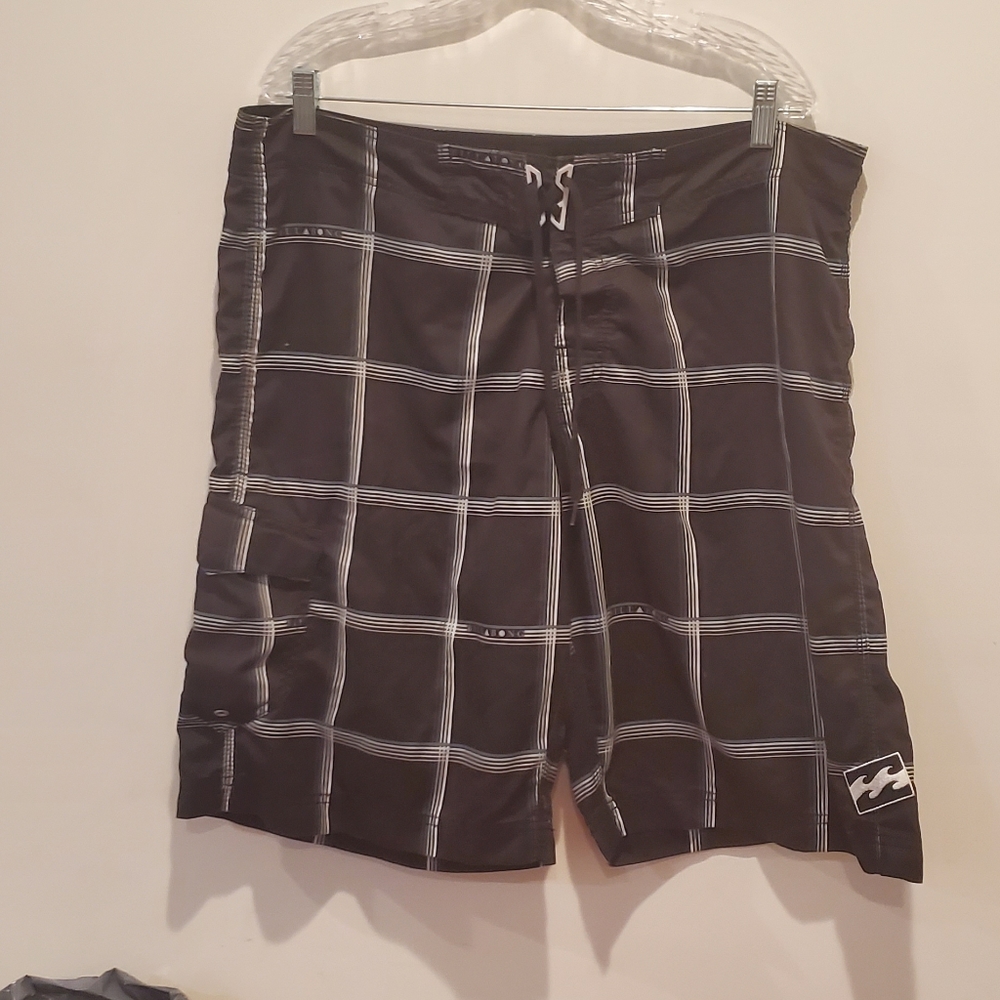 BILLABONG BOARDSHORTS 40